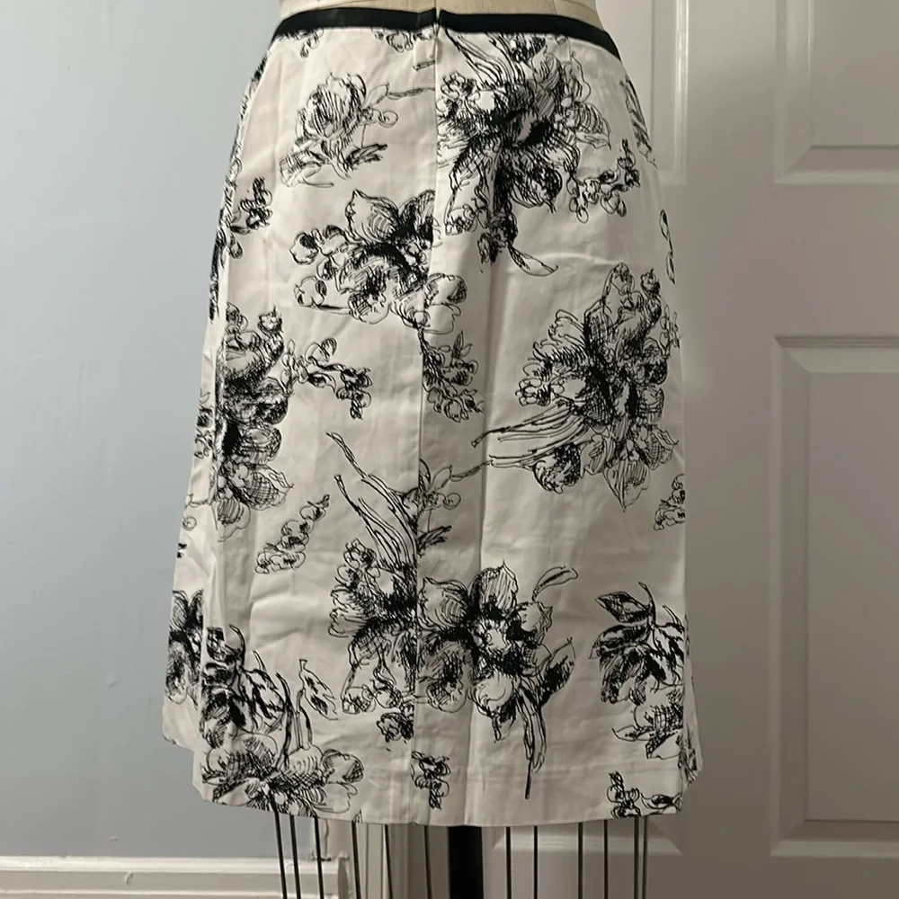 Eddie Bauer Flower Print Skirt - Picture 4 of 6